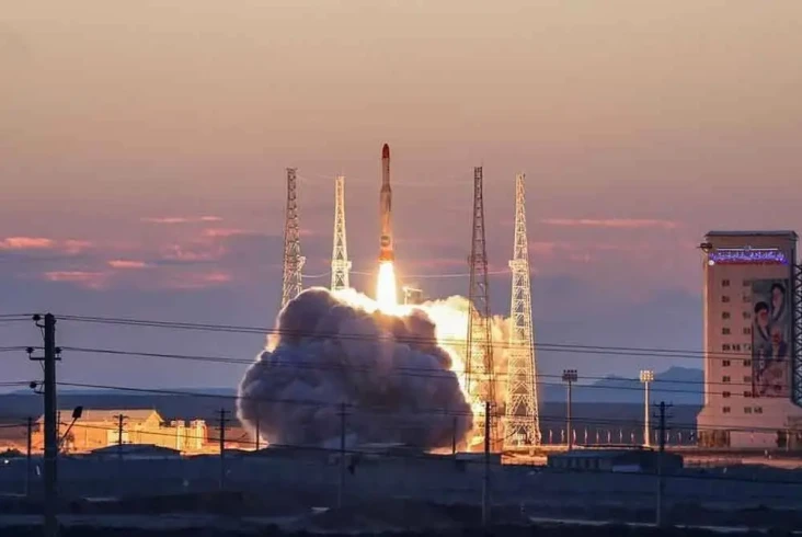 Iran Luncurkan Satelit...