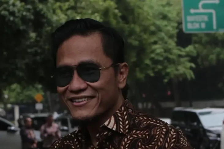 Pendidikan Gus Miftah,...