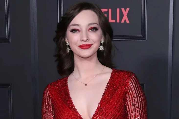 Emma Dumont Umumkan...