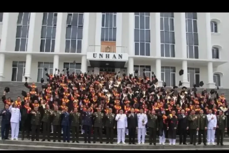 8 Dosen Tetap Unhan...