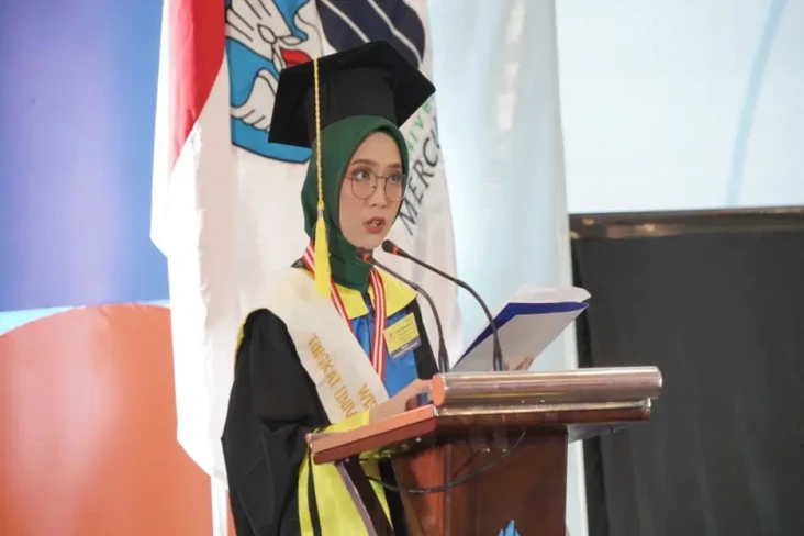 Kisah Richel, Wisudawan...