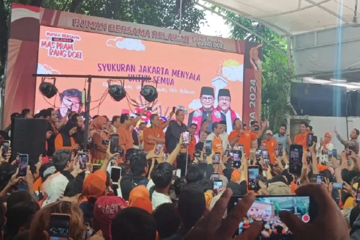 Hadiri Tasyakuran Kemenangan...