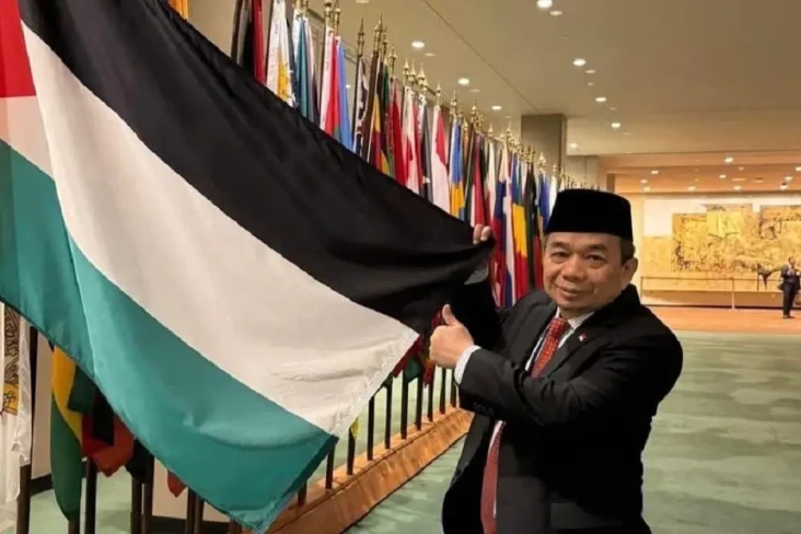 Datang ke Markas PBB,...