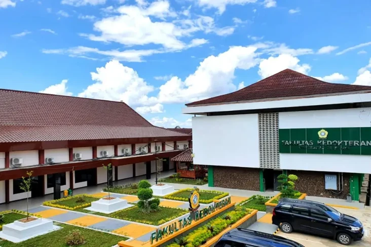 Berapa Biaya Kuliah...