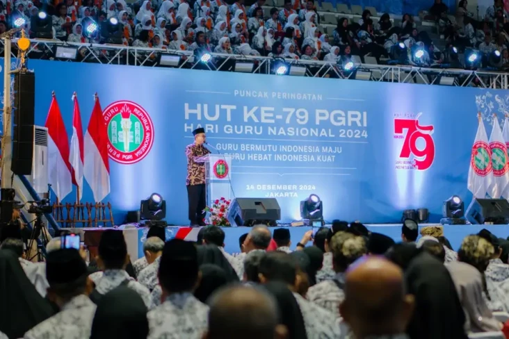 Kenaikan Gaji Guru Tak...