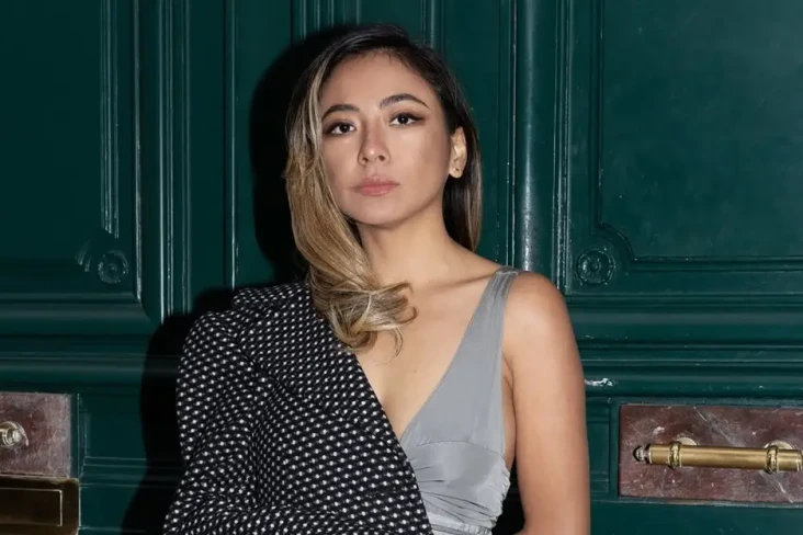 Nadia Vega Diam-diam...