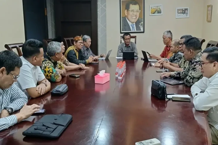Forkopi dan Dekopin...