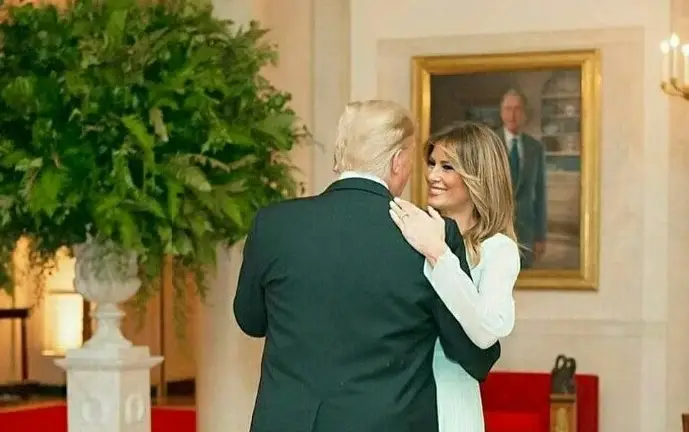 Apakah Donald Trump...