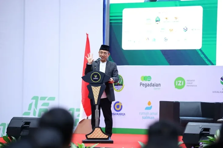 Entaskan Kemiskinan...