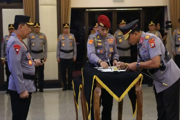 Berapa Gaji Kapolda?...