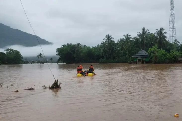 5 Jembatan Putus Akibat...