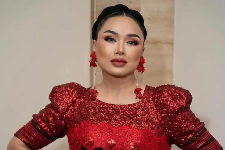 Titi DJ Tak Ingin Menikah...