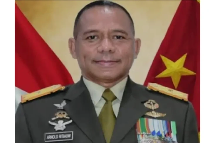 Profil Gubernur Akmil...