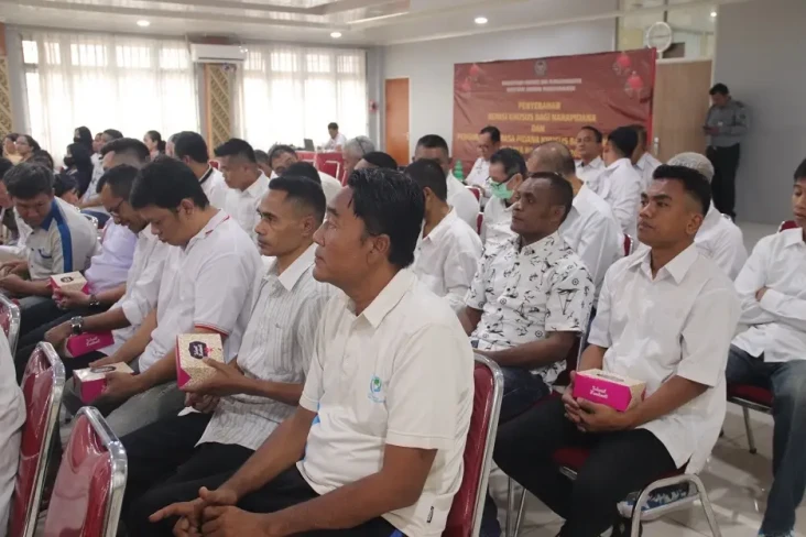 15.976 Narapidana Dapat...