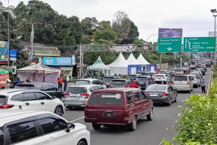Liburan Natal Pagi Ini,...
