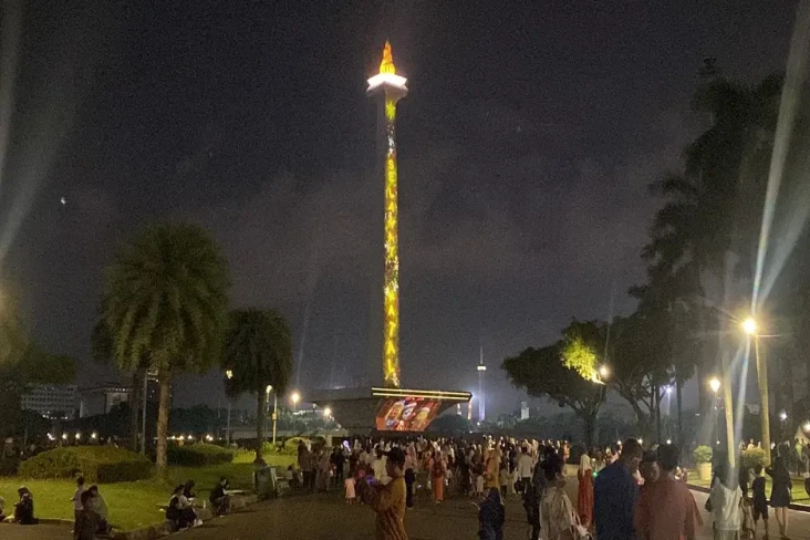 Libur Natal, Warga Antusias...