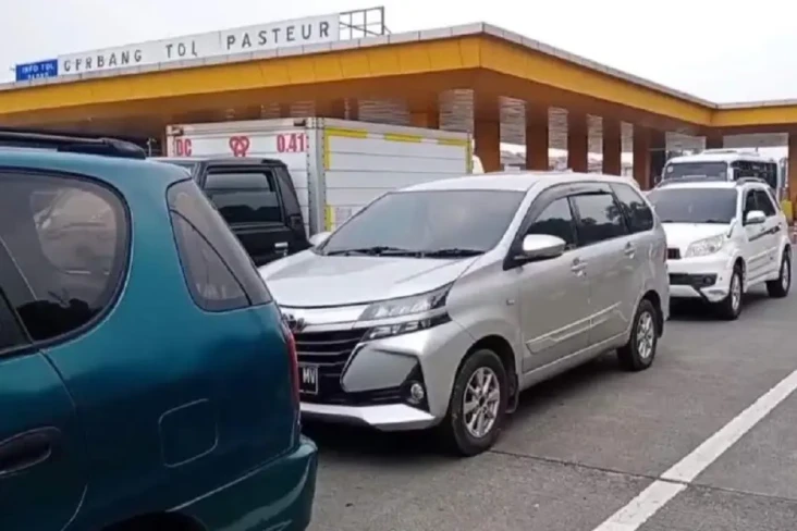 Puncak Arus Balik Libur...