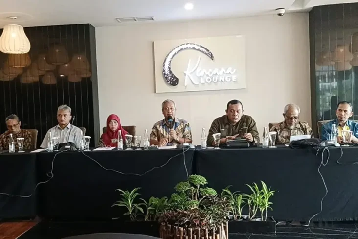 Forkopi Prihatin dengan...