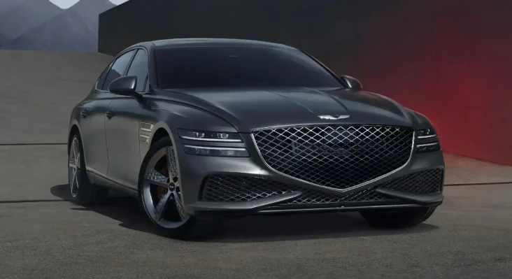 Hyundai Siapkan Genesis...