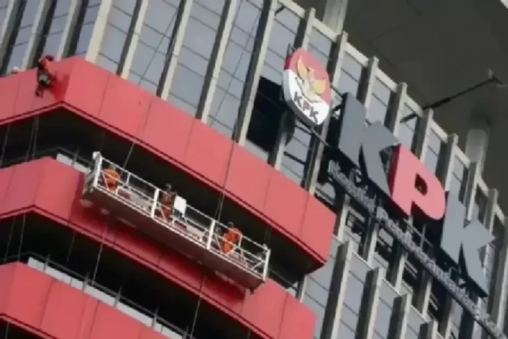 KPK Bakal Dalami Informasi...