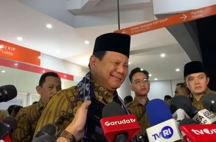 Ketika Prabowo Kedipkan...