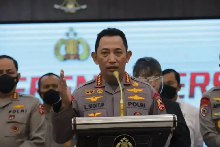 734 Pati dan Pamen Polri...