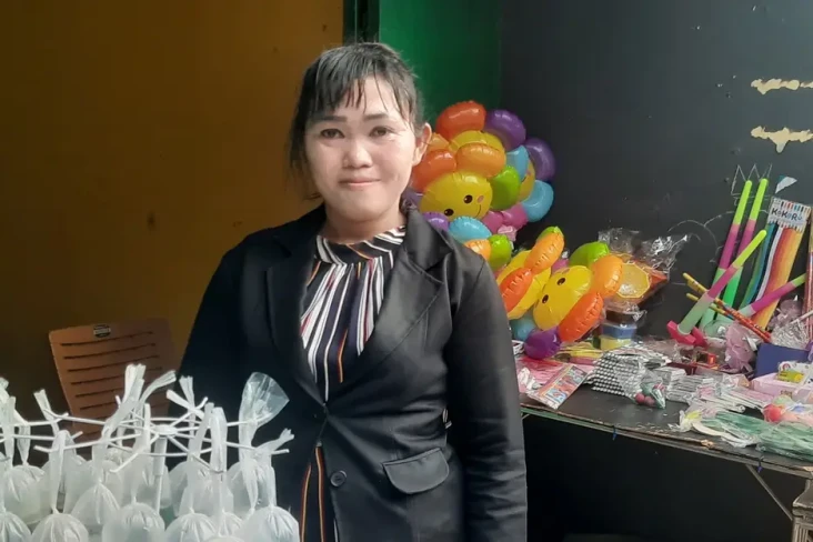 Istri Muda Pak Tarno...