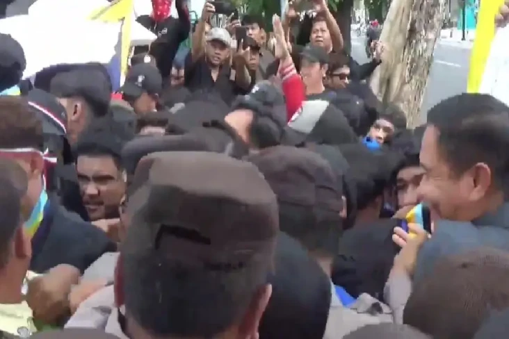 Demo Mahasiswa Tolak...