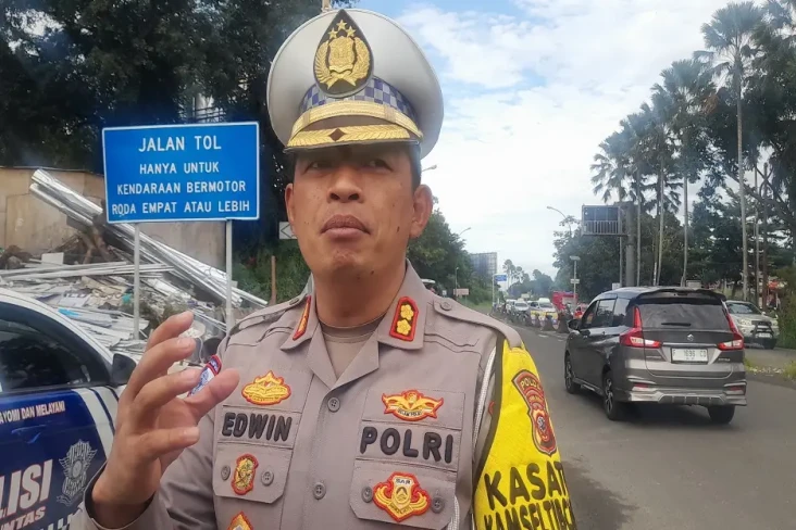 Jelang Malam Tahun Baru,...