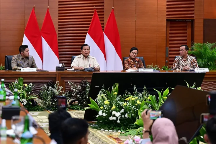 30 Daftar Lengkap Barang...