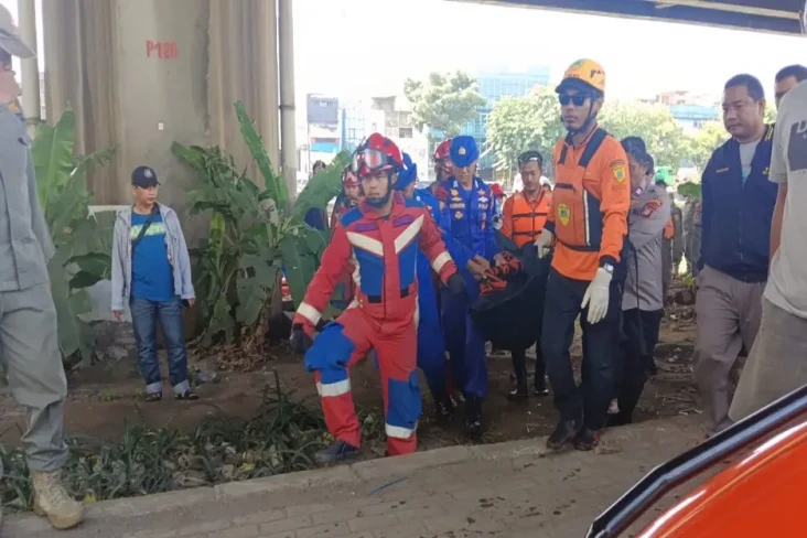 2 Tewas Tenggelam di...