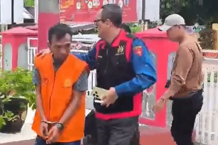 Kejati Bengkulu Tangkap...