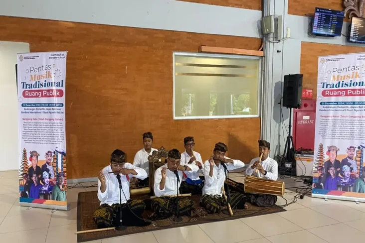 Pentas Musik Tradisional...