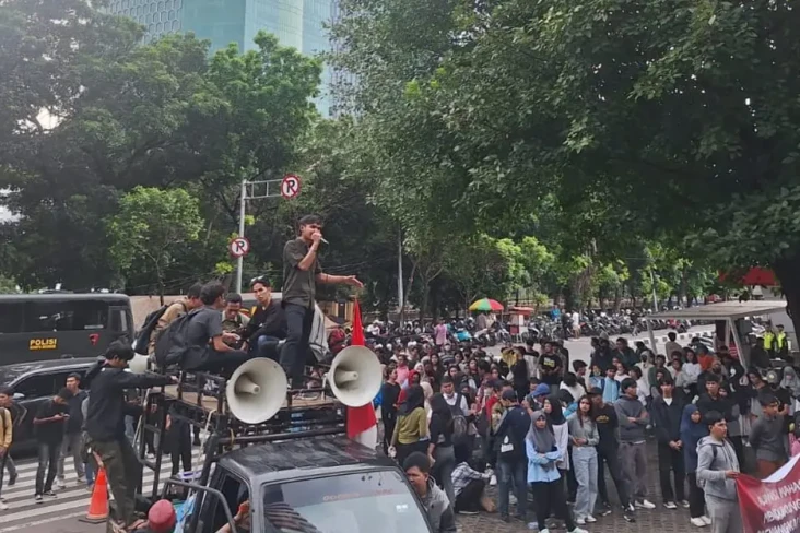 Aliansi Pemuda Dukung...