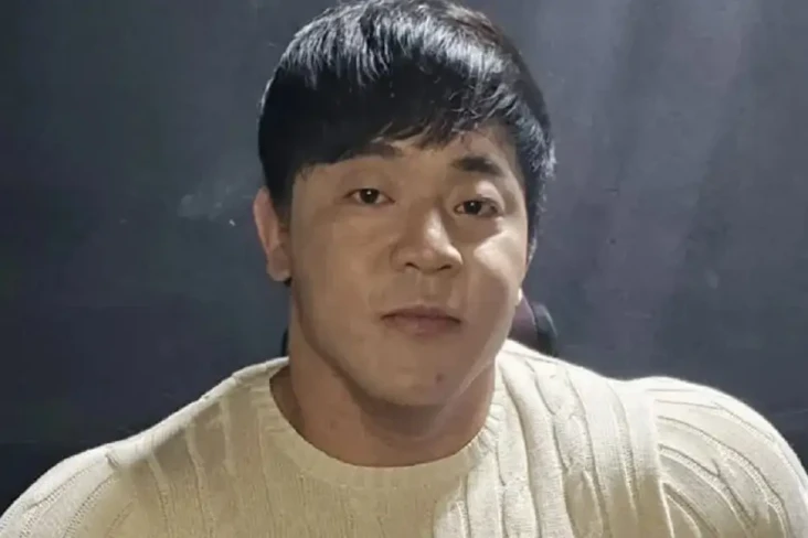 YouTuber Park Seung...