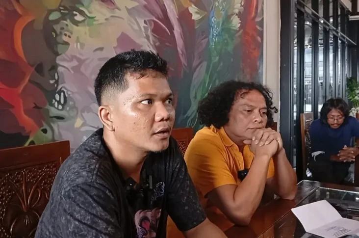 Sandi Butar Butar Bingung...