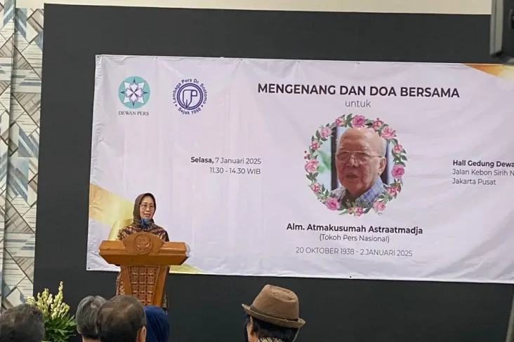 Ketua Dewan Pers Kenang...