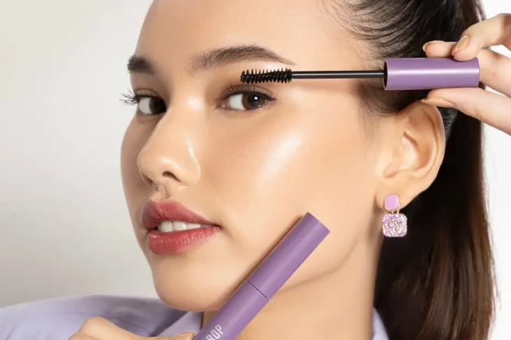 4 Produk Makeup yang...
