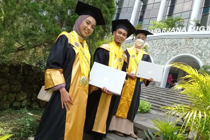 7 Jurusan S2 Paling...