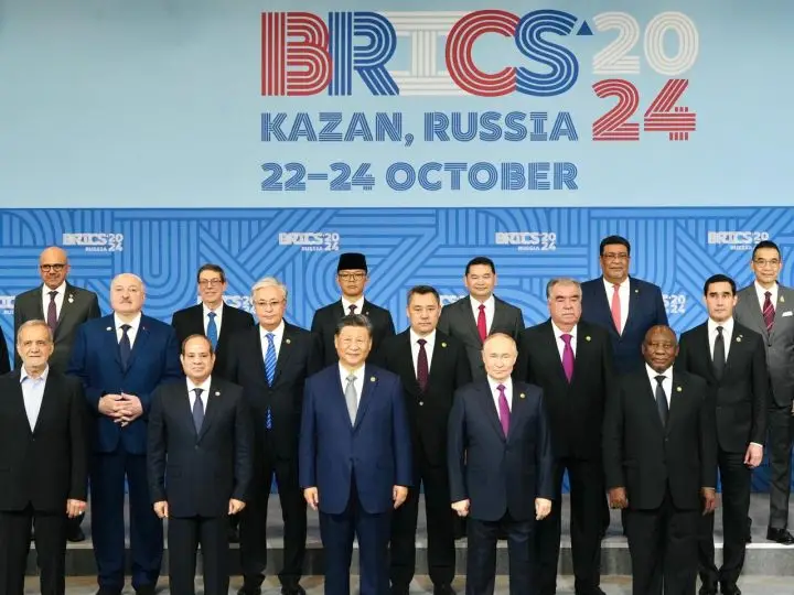 3 Keuntungan bagi BRICS...
