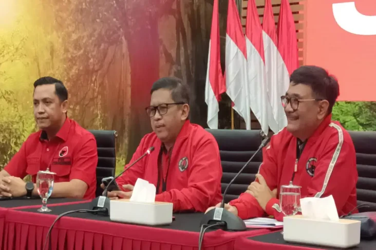 Hasto Kristiyanto Siap...