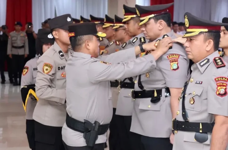 Direktur Narkoba hingga...