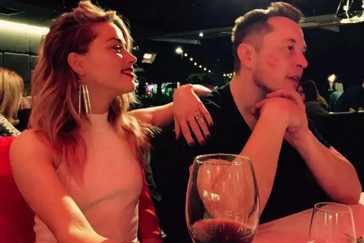 Kisah Cinta Liar Elon...