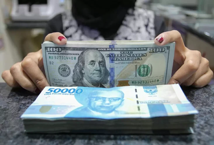 Kurs Rupiah Makin Parah,...