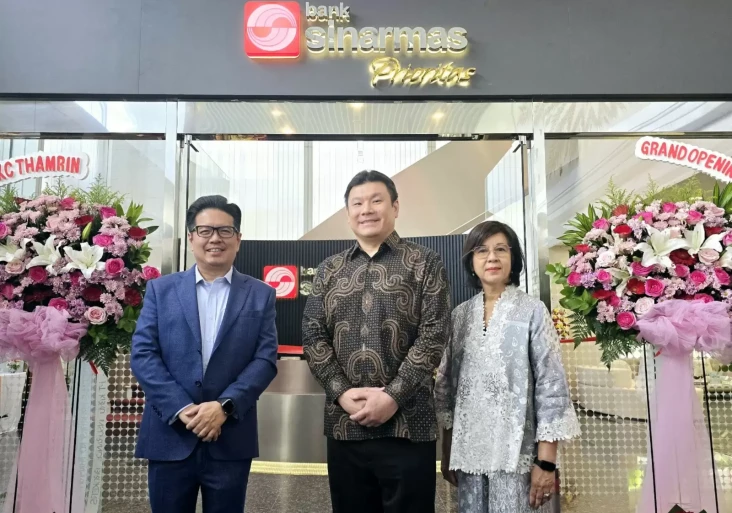 Bank Sinarmas Bidik...