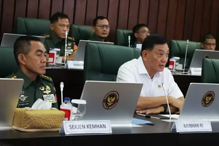Rapim Kemhan dan TNI,...