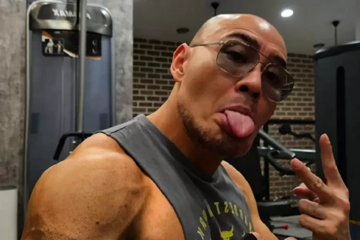 Deddy Corbuzier Serang...