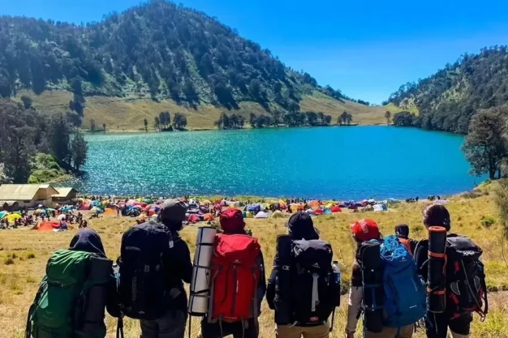 Jalur Pendakian ke Gunung...