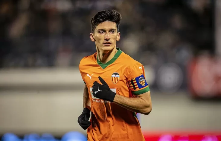 Valencia Bertekad Bangkit...