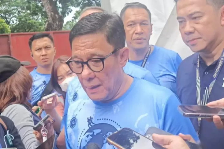 Viral WNA Selipkan Rp500...